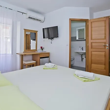Maria Paula Old Town Hvar Apartamento